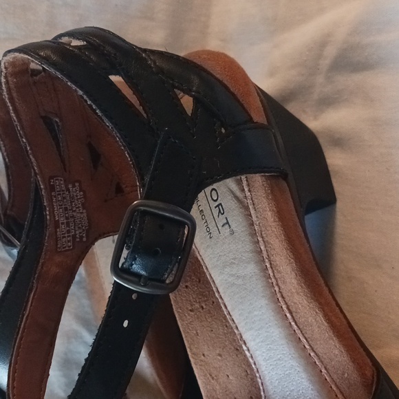 Rockport Cobb Hill collection Aubrey CH t strap heels - Picture 11 of 12